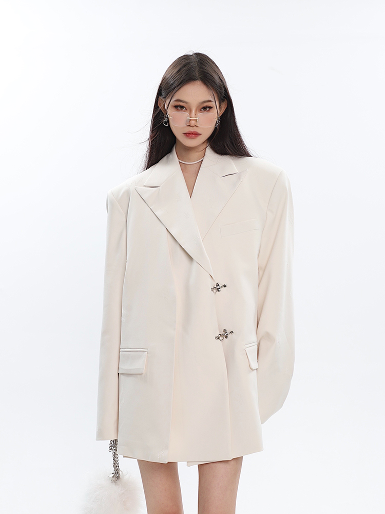 Spliced High-End Suit Jacket for Women with Metal Buckle Detail - Spring Fashion Outerwear Spliced High-End Suit Jacket for Women with Metal Buckle Detail - Spring Fashion Outerwear