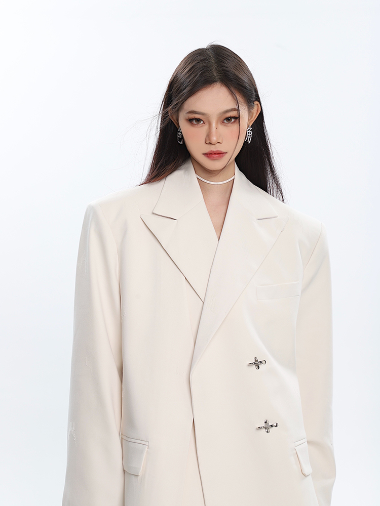Spliced High-End Suit Jacket for Women with Metal Buckle Detail - Spring Fashion Outerwear