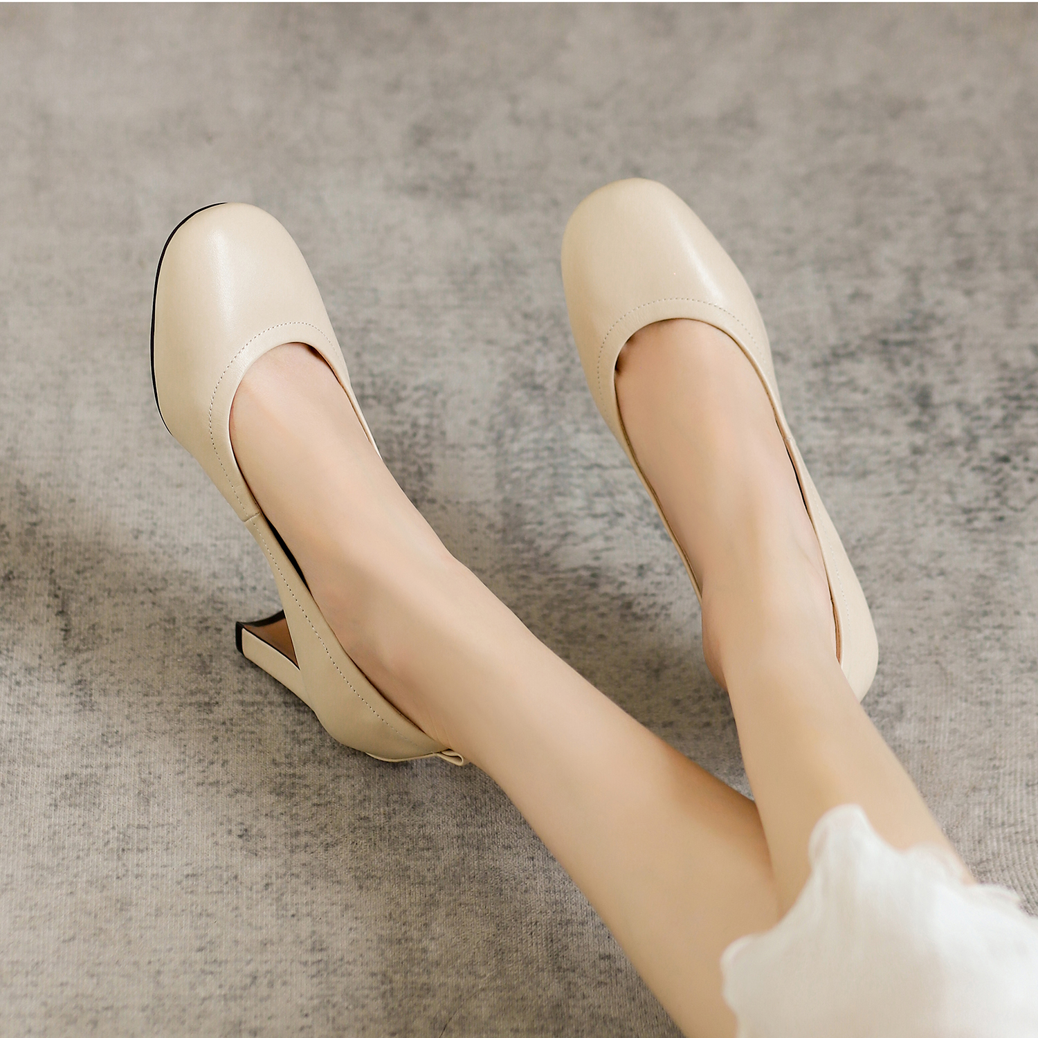 Spring 2025 Women's French-Style Grandma Shoes, Retro Chunky High Heels, Round Toe, Soft Leather, Versatile & Comfortable