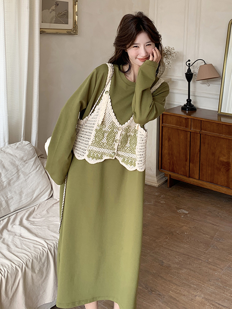 Spring 2025 Women's Knitted Patchwork Faux Two-Piece Green Sweatshirt Dress, Loose Fit Long Dress with Slimming Style