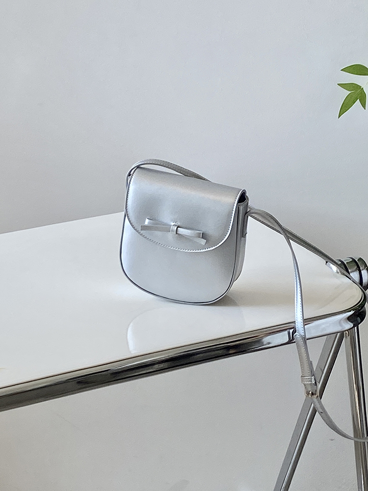 Spring Summer Women's Small Silver Crossbody Bag with Bow - Exquisite Niche Design for 2025 Spring Summer Women's Small Silver Crossbody Bag with Bow - Exquisite Niche Design for 2025