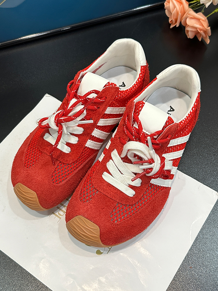 Spring/Summer 2025 Matte Genuine Leather Hollow Mesh Color-Block Height-Increasing Training Shoes for Women - Sporty Casual Style Spring/Summer 2025 Matte Genuine Leather Hollow Mesh Color-Block Height-Increasing Training Shoes for Women - Sporty Casual Style