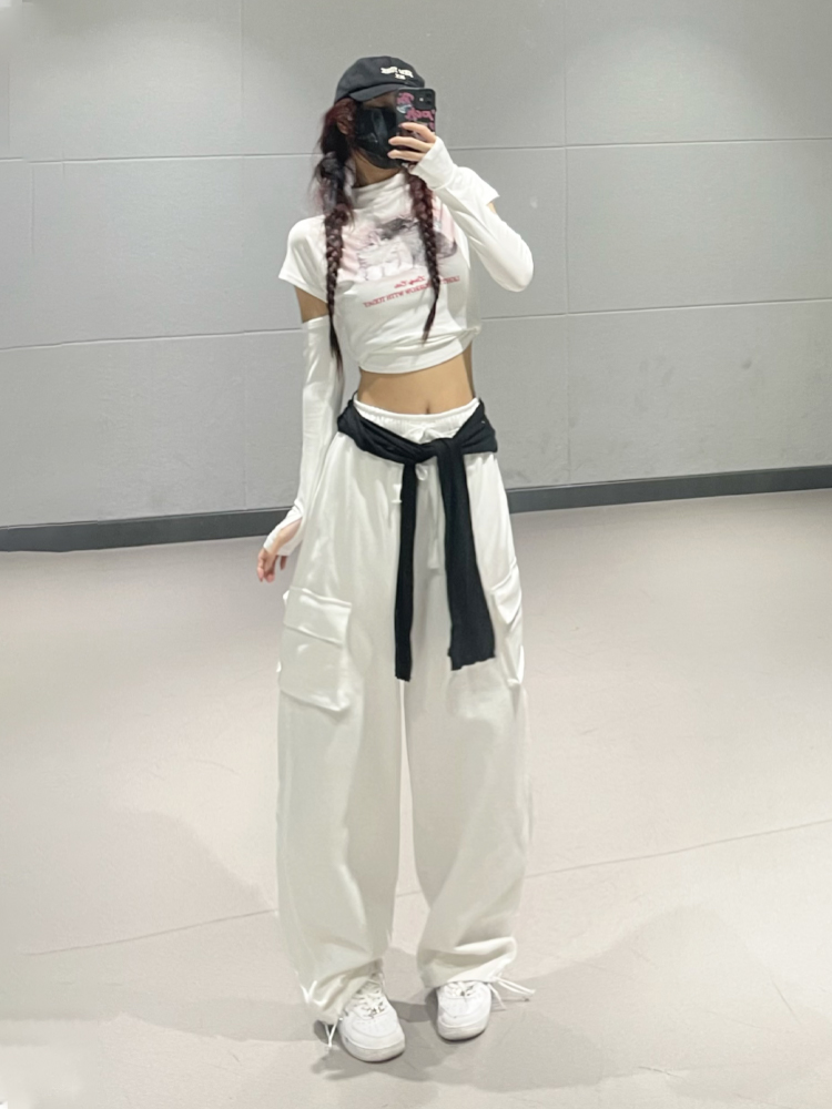 Straight-Leg Tapered Dance Pants for Girls, Casual White Sportswear, Trendy Korean Style Outfit, Perfect for Work and Play Straight-Leg Tapered Dance Pants for Girls, Casual White Sportswear, Trendy Korean Style Outfit, Perfect for Work and Play