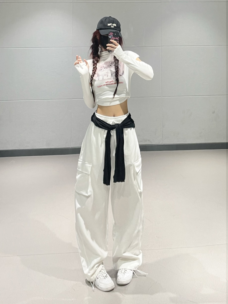 Straight-Leg Tapered Dance Pants for Girls, Casual White Sportswear, Trendy Korean Style Outfit, Perfect for Work and Play Straight-Leg Tapered Dance Pants for Girls, Casual White Sportswear, Trendy Korean Style Outfit, Perfect for Work and Play