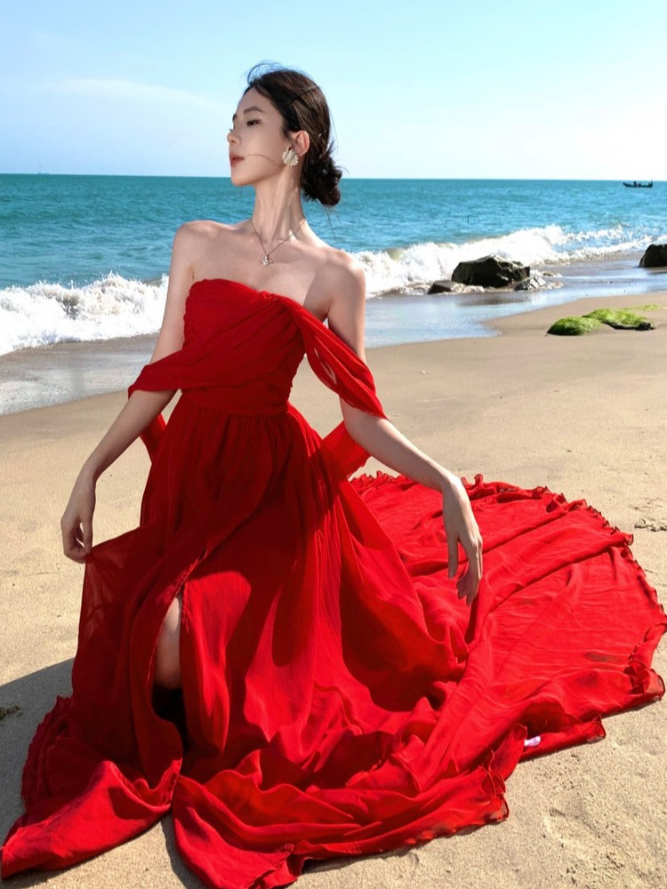 Strapless Long Vintage Red Dress with French Victorian Design, Perfect for Seaside Resorts and Desert Getaways