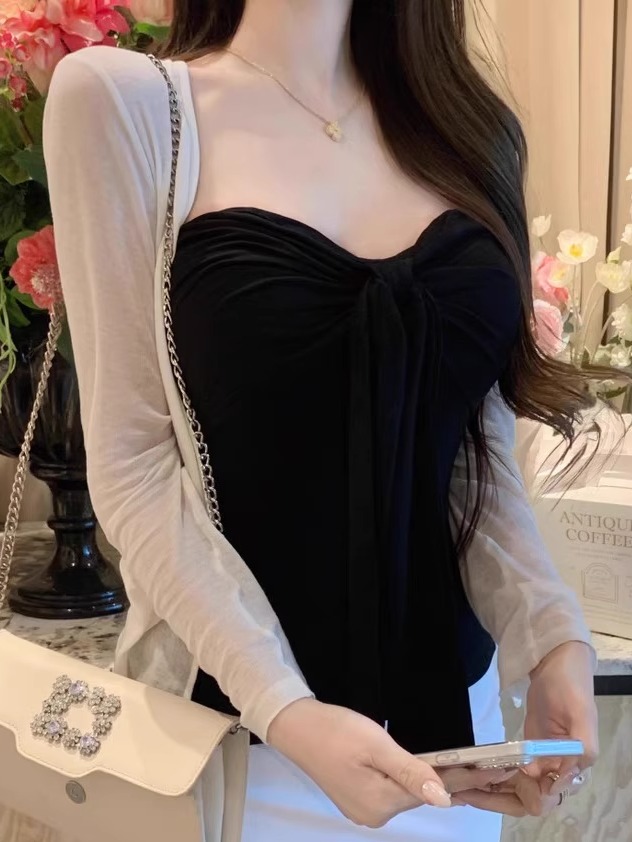 Strapless Twisted Knot Butterfly Top with Padding - Korean Dongdaemun Style, Sexy Chest-Enhancing Design for Women Strapless Twisted Knot Butterfly Top with Padding - Korean Dongdaemun Style, Sexy Chest-Enhancing Design for Women