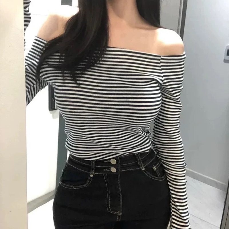 Striped Off-Shoulder Bodycon T-Shirt for Women - Long Sleeve, Sexy Tight-Fitting, Age-Reducing Korean Style Fashion Striped Off-Shoulder Bodycon T-Shirt for Women - Long Sleeve, Sexy Tight-Fitting, Age-Reducing Korean Style Fashion