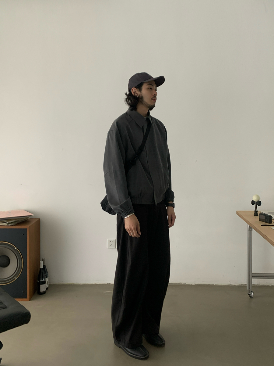 Structured Cut Minimalist Jacket for Men and Women - High-End Lapel Short Coat for Commuting, Fashionable Everyday Wear Structured Cut Minimalist Jacket for Men and Women - High-End Lapel Short Coat for Commuting, Fashionable Everyday Wear