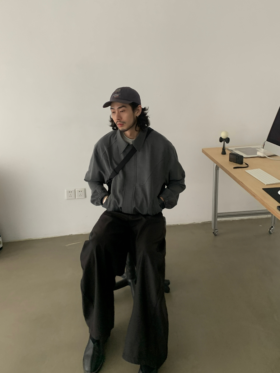 Structured Cut Minimalist Jacket for Men and Women - High-End Lapel Short Coat for Commuting, Fashionable Everyday Wear Structured Cut Minimalist Jacket for Men and Women - High-End Lapel Short Coat for Commuting, Fashionable Everyday Wear