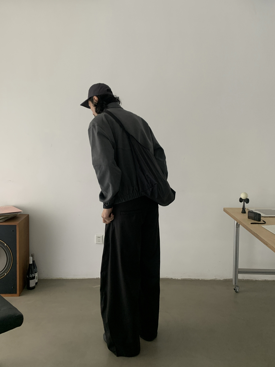 Structured Cut Minimalist Jacket for Men and Women - High-End Lapel Short Coat for Commuting, Fashionable Everyday Wear Structured Cut Minimalist Jacket for Men and Women - High-End Lapel Short Coat for Commuting, Fashionable Everyday Wear