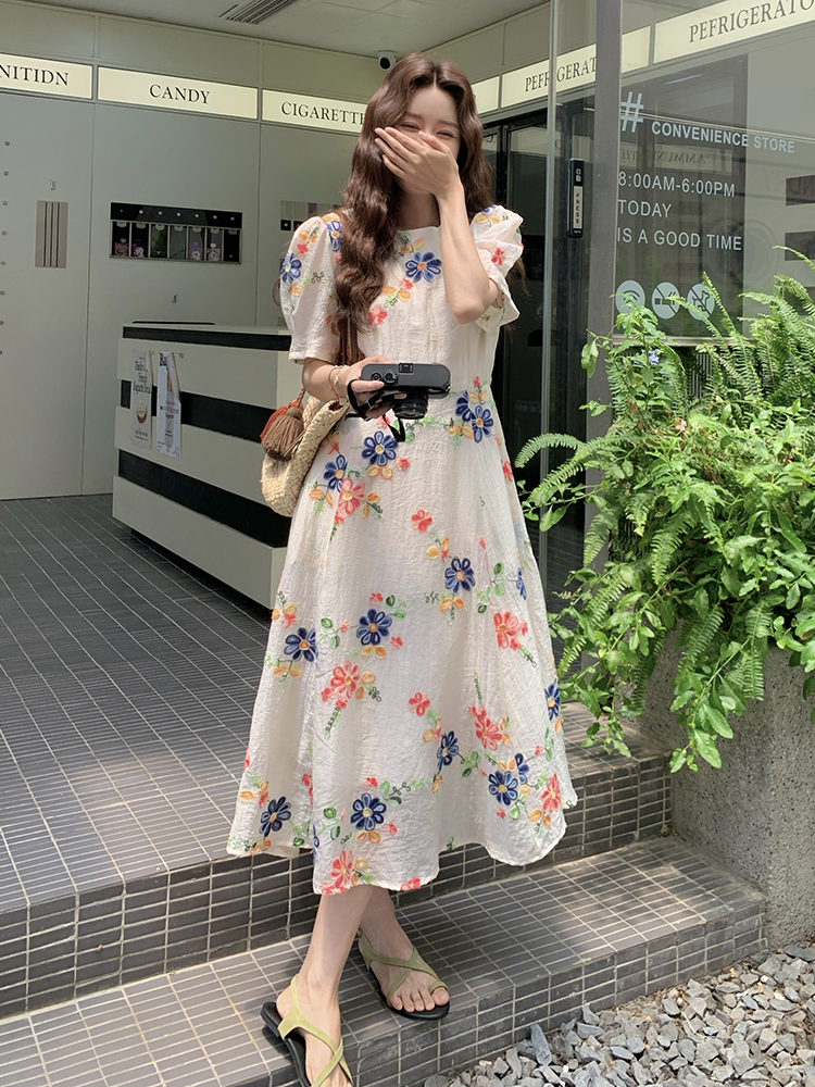 Stunning Puff Sleeve Floral Dress for Women - Waist-Cinching Long Dress in Light, Mature Style for Summer 2025, High-End Fashion Stunning Puff Sleeve Floral Dress for Women - Waist-Cinching Long Dress in Light, Mature Style for Summer 2025, High-End Fashion