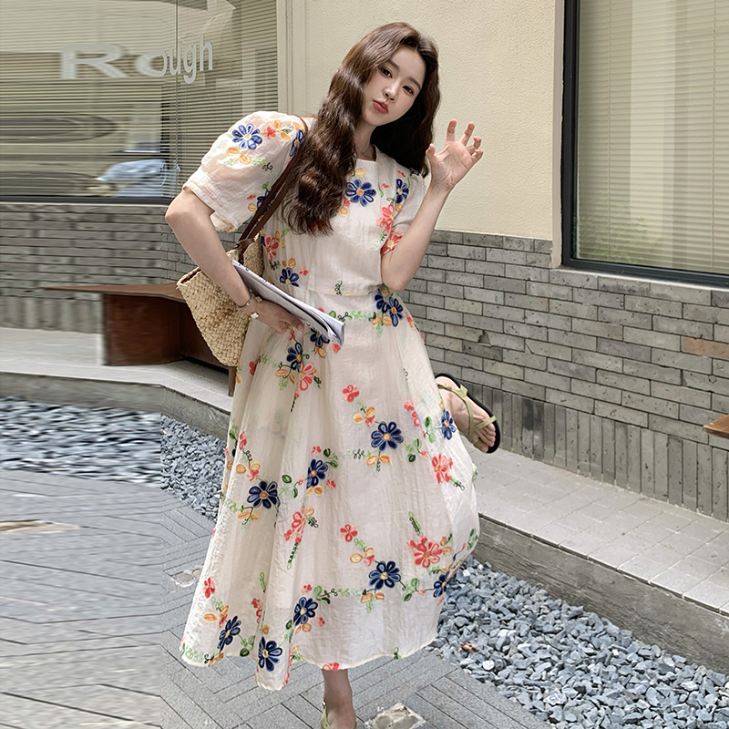 Stunning Puff Sleeve Floral Dress for Women - Waist-Cinching Long Dress in Light, Mature Style for Summer 2025, High-End Fashion Stunning Puff Sleeve Floral Dress for Women - Waist-Cinching Long Dress in Light, Mature Style for Summer 2025, High-End Fashion