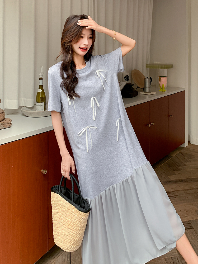 Stylish Gray T-Shirt Dress for Women, Summer 2025, Relaxed Fit with Mermaid Ankle-Length Skirt, Trendy and Chic Fashion. Stylish Gray T-Shirt Dress for Women, Summer 2025, Relaxed Fit with Mermaid Ankle-Length Skirt, Trendy and Chic Fashion.