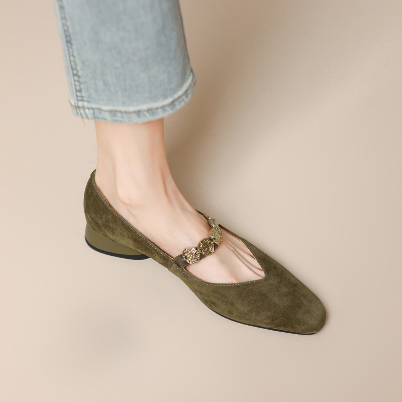 Suede Square-Toe Mary Jane Shoes for Women with Gold Chain, Low Heels, French Style Suede Square-Toe Mary Jane Shoes for Women with Gold Chain, Low Heels, French Style