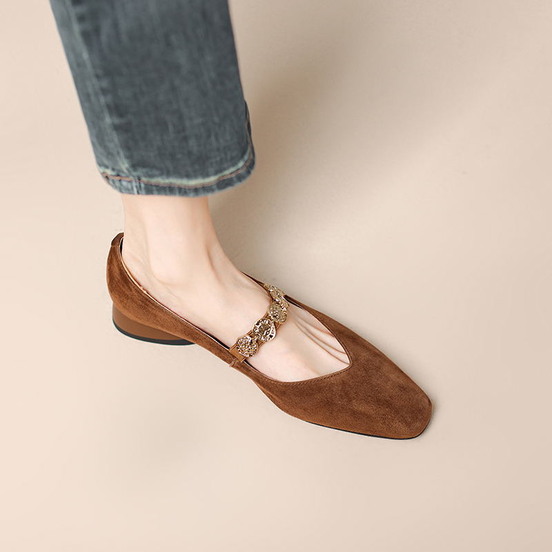 Suede Square-Toe Mary Jane Shoes for Women with Gold Chain, Low Heels, French Style Suede Square-Toe Mary Jane Shoes for Women with Gold Chain, Low Heels, French Style