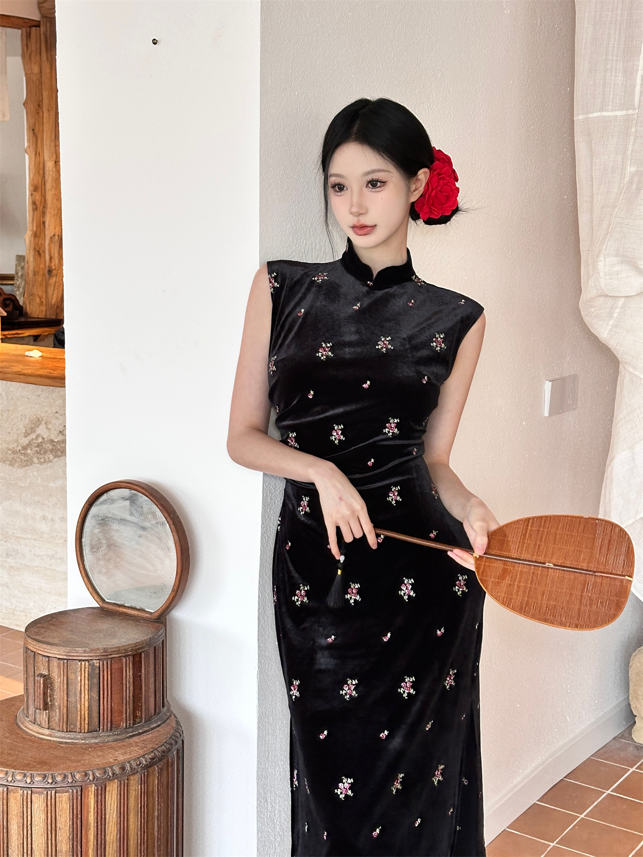 Summer 2025 Black Velvet Cheongsam Dress for Girls, Improved Retro Chinese-Style with Modern Touch Summer 2025 Black Velvet Cheongsam Dress for Girls, Improved Retro Chinese-Style with Modern Touch