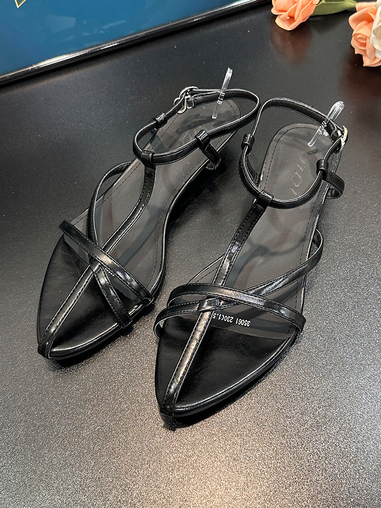 Summer 2025 Open-Toe One-Strap High-Heeled Sandals for Women, Pointed Toe Design, Thin Straps, Perfect for Skirts and Dresses Summer 2025 Open-Toe One-Strap High-Heeled Sandals for Women, Pointed Toe Design, Thin Straps, Perfect for Skirts and Dresses