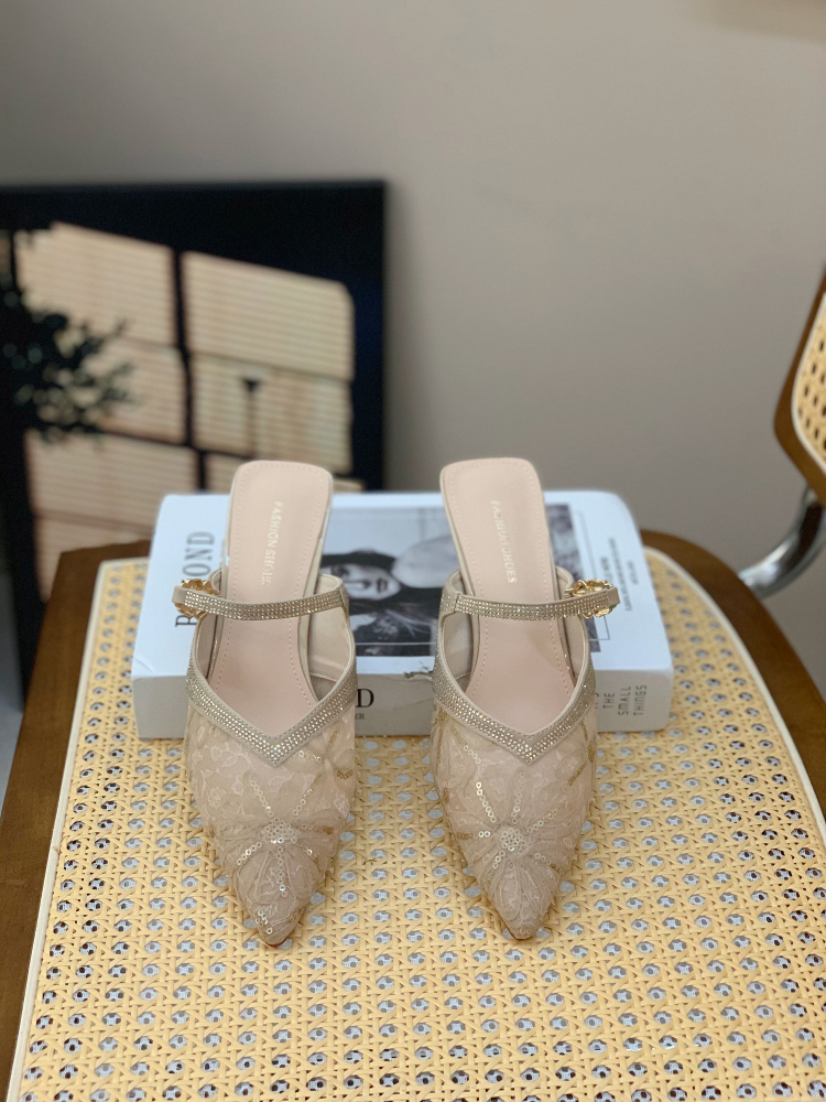 Summer 2025 Women’s Pointed Toe Lace Sequins Half Slippers - Fashionable Closed-Toe Thin Heels for Comfortable Elegance Summer 2025 Women’s Pointed Toe Lace Sequins Half Slippers - Fashionable Closed-Toe Thin Heels for Comfortable Elegance