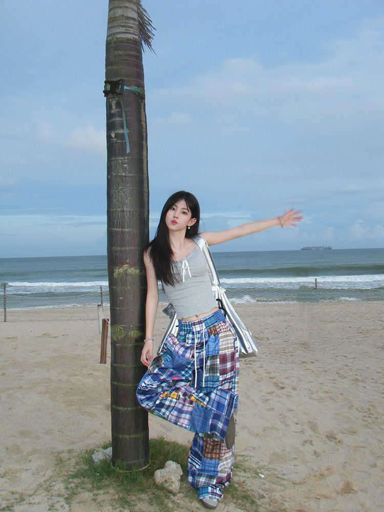 Summer American Style Pure Desire Sleeveless Camisole with Ruffled Edges for Women, Slim Fit, Versatile Y2K Short Top