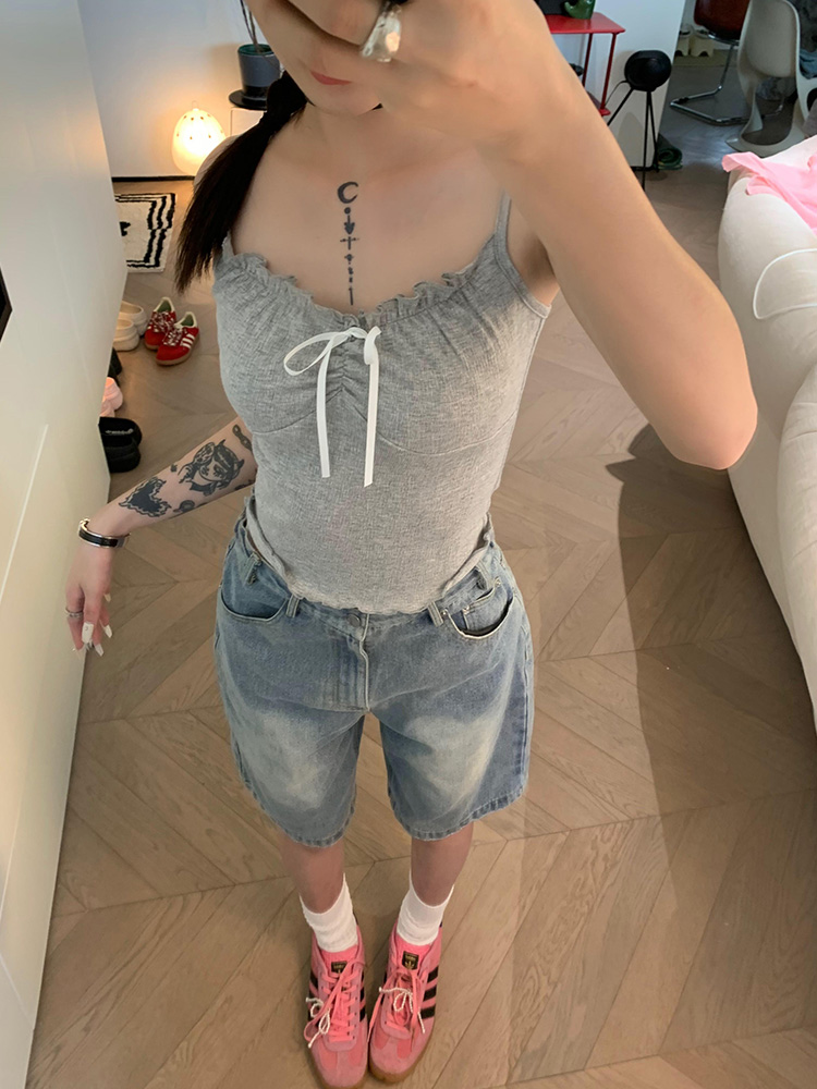 Summer American Style Sleeveless Camisole with Ruffled Edges for Women, Slim Fit, Versatile Short Top - Perfect for 90s & Y2K Looks