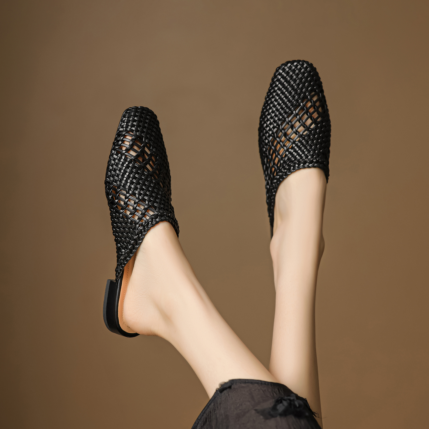 Summer Carnival Woven Hollow-Out Toe Half-Drag Flat Mules for Water Play - Trendy Cool Slippers for Beach and Pool Days Summer Carnival Woven Hollow-Out Toe Half-Drag Flat Mules for Water Play - Trendy Cool Slippers for Beach and Pool Days