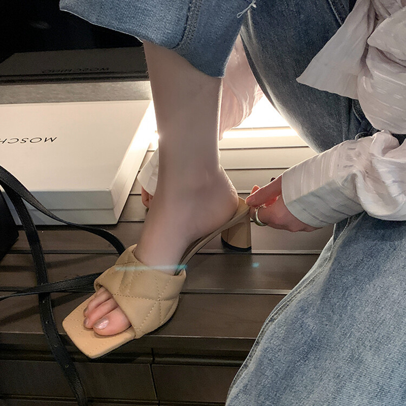 Summer French One-Strap High-Heel Outdoor Slippers for Women - Unique Square-Toe Design, Casual Chic Style, Perfect for Warm Weather