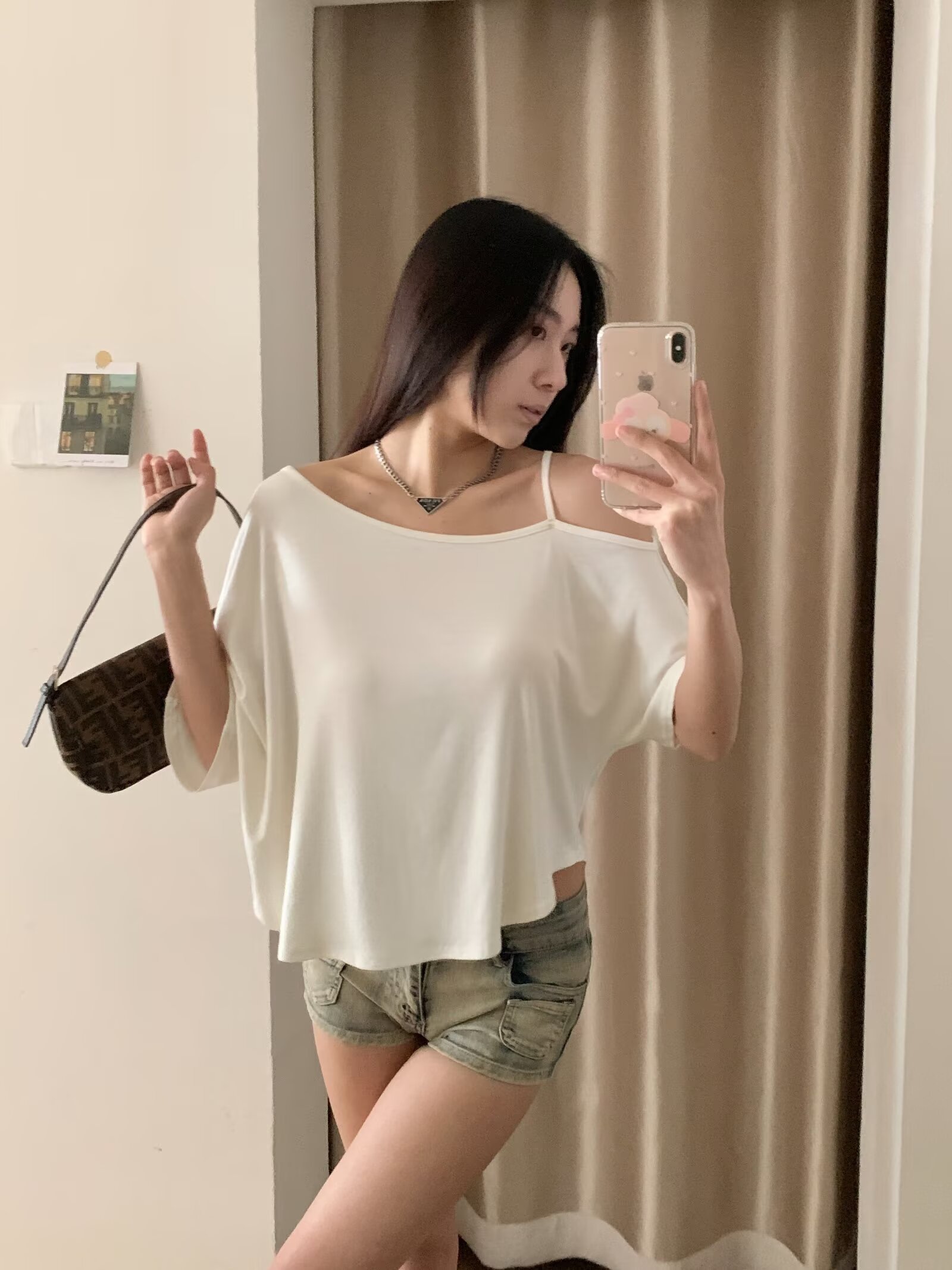 Summer Off-Shoulder K-Pop Jazz T-Shirt for Women - Loose Fit, Curved Hem, Short Sleeve, Thin Design