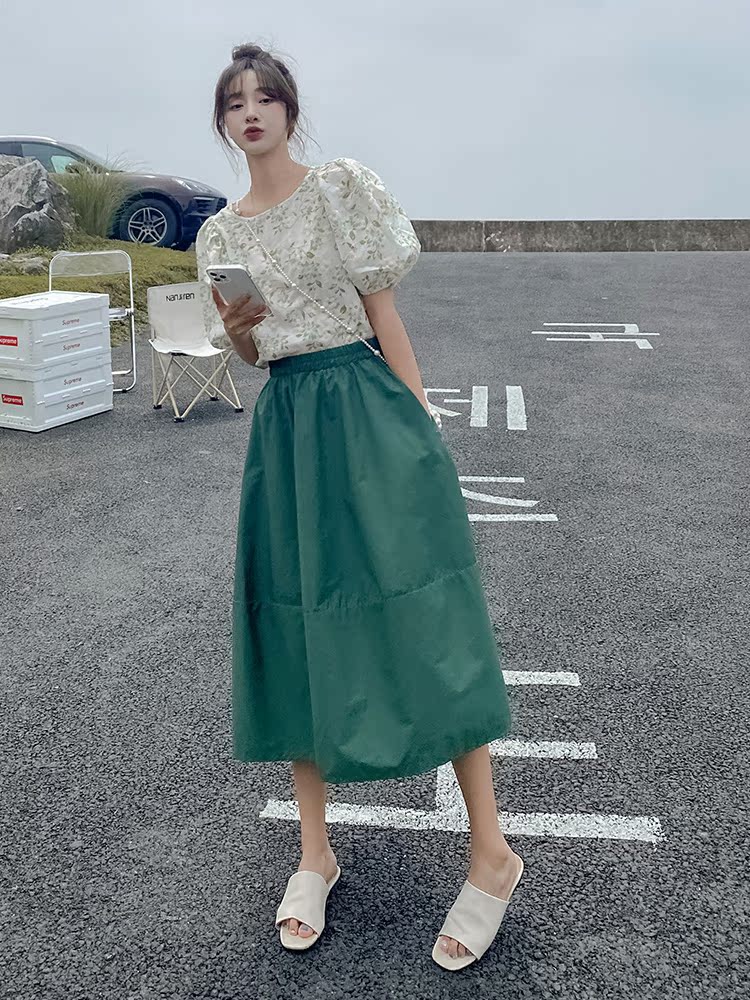 Summer Orange Floral Two-Piece Skirt Set for Women - Trendy OOTD Outfit, Unique & Beautiful, Perfect for 2025 Style Summer Orange Floral Two-Piece Skirt Set for Women - Trendy OOTD Outfit, Unique & Beautiful, Perfect for 2025 Style