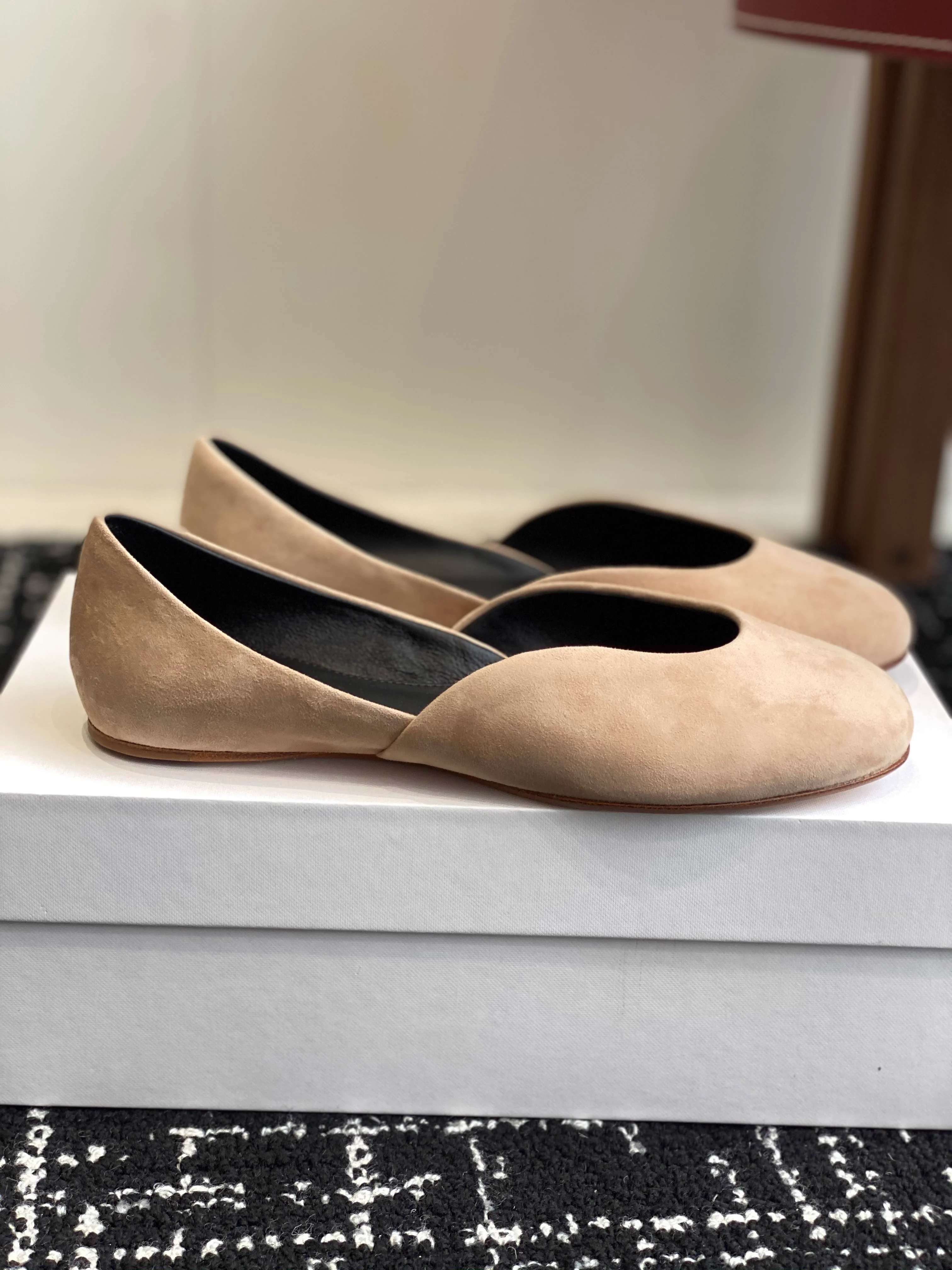 Summer Versatile Hollowed-Out Round-Toe Flat Sandals - Comfortable Shallow Mouth Casual Driving Loafers