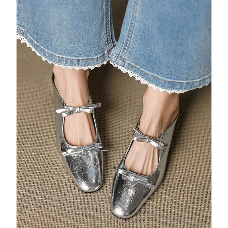 Summer Women's Small Square Toe Bow Tie Sandals - Versatile Silver & Gold Slippers for Outdoor Style