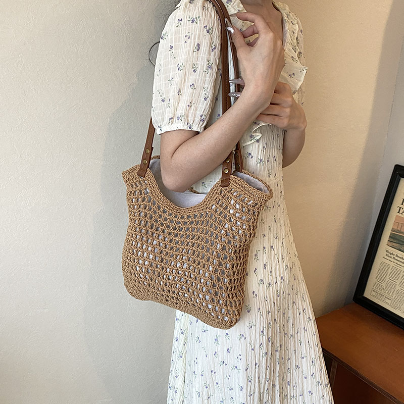 Summer Woven Beach Tote Bag for Women - Large Capacity Straw Shoulder Bag for Vacation 2025