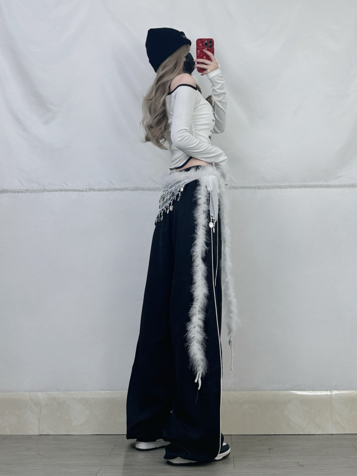 Sweet and Spicy K-Pop Off-Shoulder Dance Top - Fitted Long Sleeve Sexy T-Shirt for Girls Sweet and Spicy K-Pop Off-Shoulder Dance Top - Fitted Long Sleeve Sexy T-Shirt for Girls