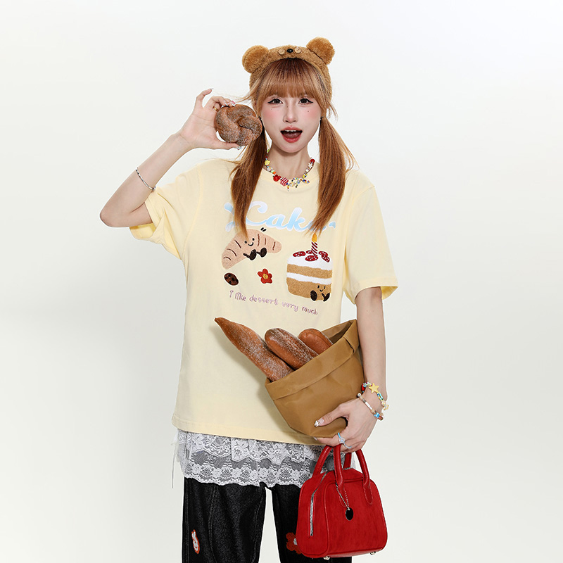 Sweet Wind Towel Embroidered Cake Short Sleeve T-Shirt for Women - Summer Loose Slim Fit Top, Trendy Casual Wear