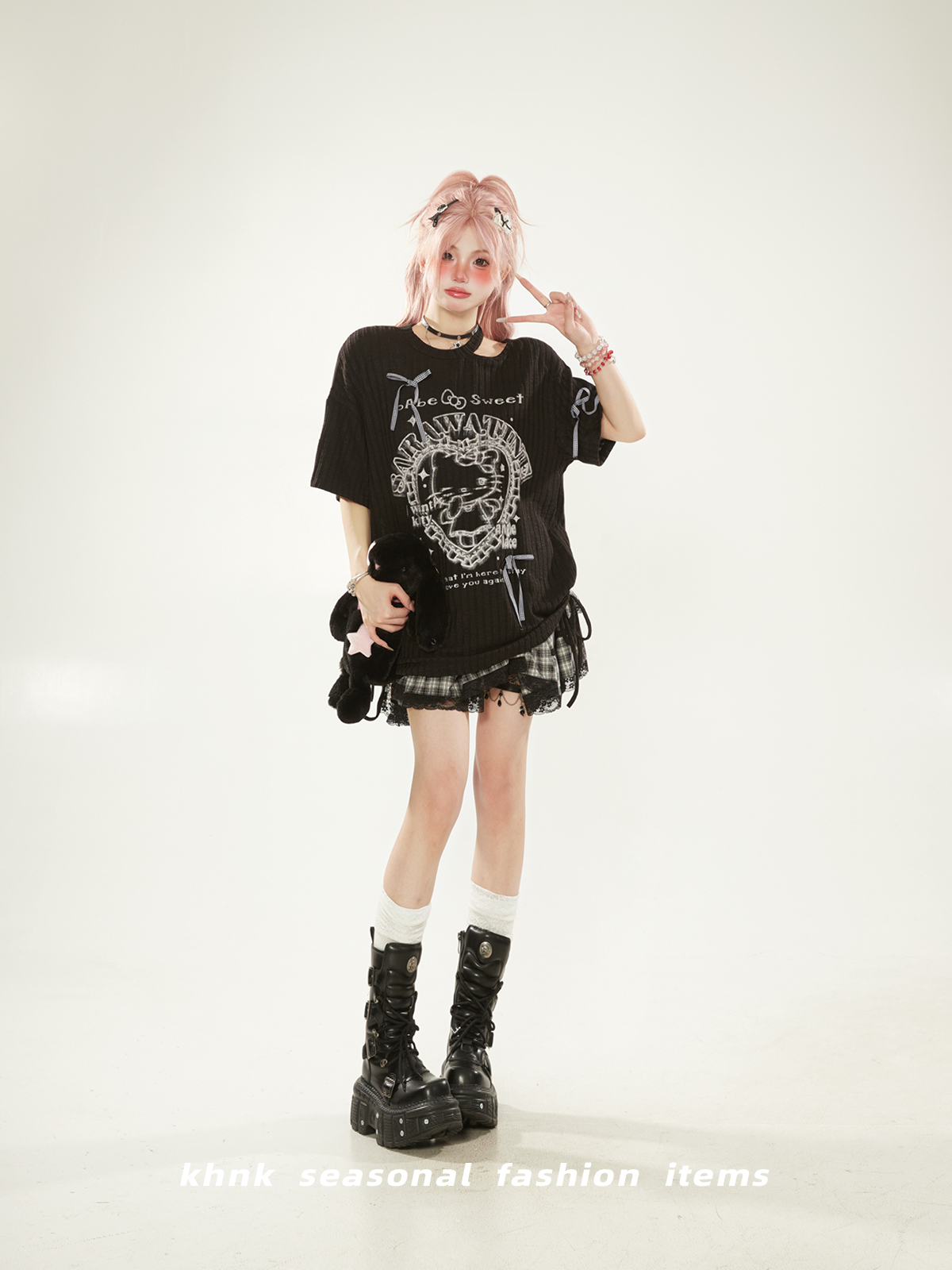 Sweet Wind White Heart Cartoon Printed Off-Shoulder Short Sleeve T-Shirt with Bow - Cute Summer Women's Top