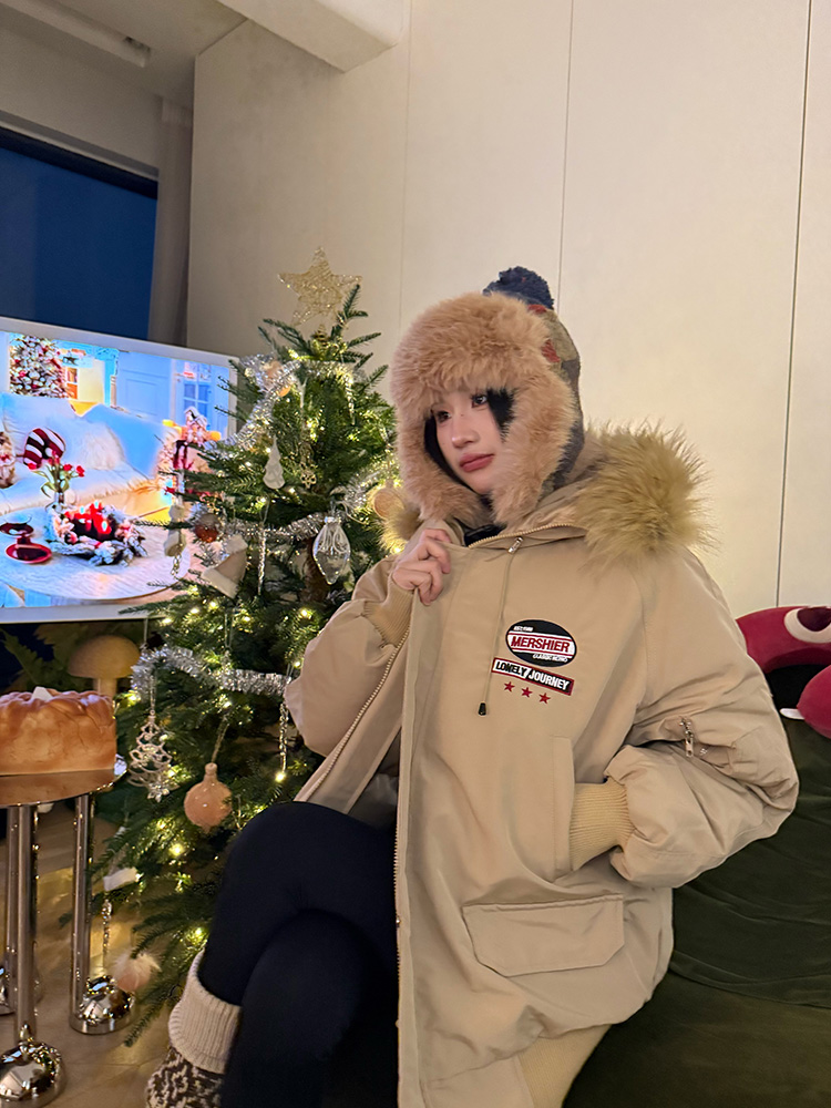 Thick Fur Collar Hooded Cotton Jacket for Men and Women - Casual Loose Fit Windproof Winter Coat in American Style Thick Fur Collar Hooded Cotton Jacket for Men and Women - Casual Loose Fit Windproof Winter Coat in American Style