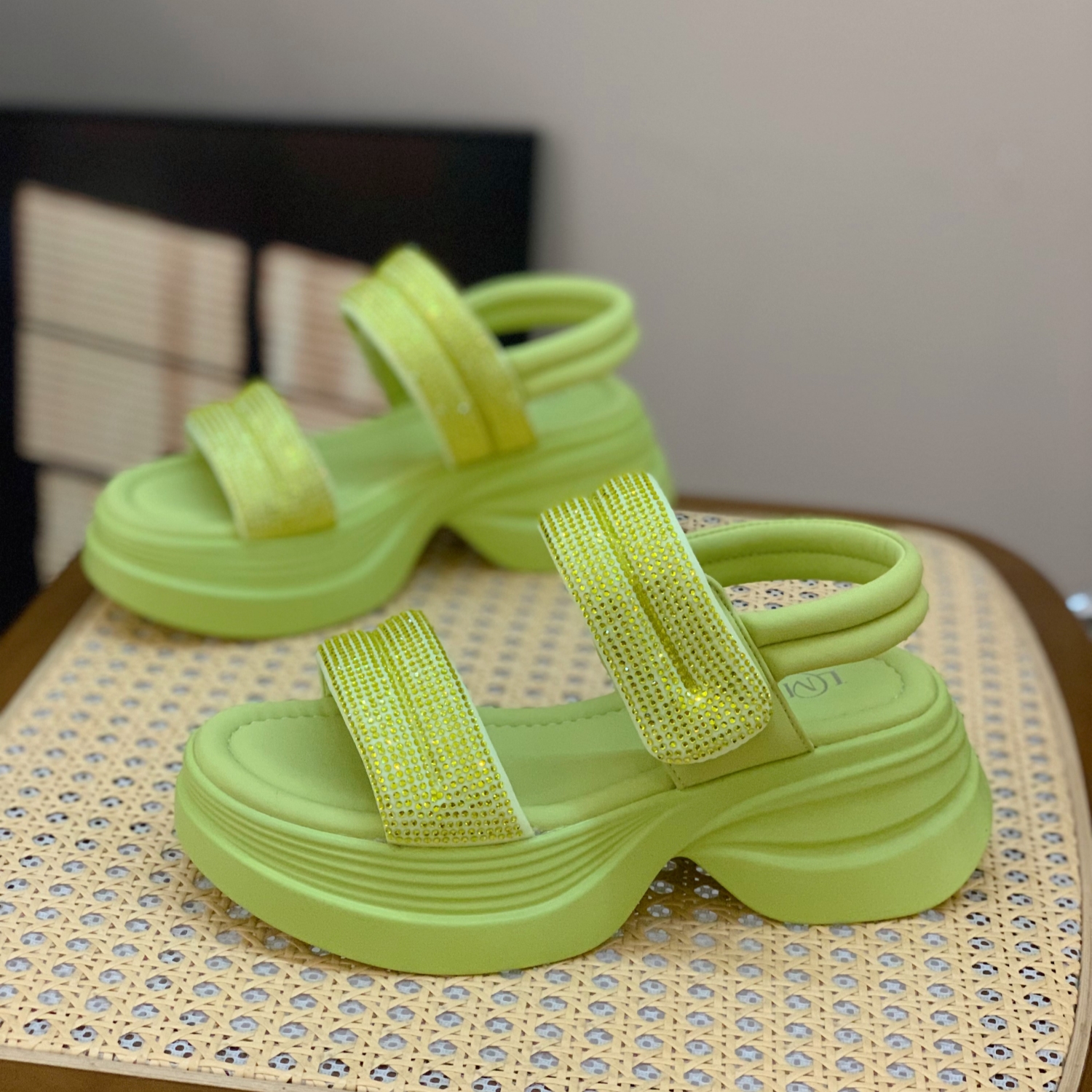 Thick-Soled Casual Sandals for Women, 2025 Summer Style, Height-Increasing and Slimming Design, Versatile Footwear for Petite Figures Thick-Soled Casual Sandals for Women, 2025 Summer Style, Height-Increasing and Slimming Design, Versatile Footwear for Petite Figures