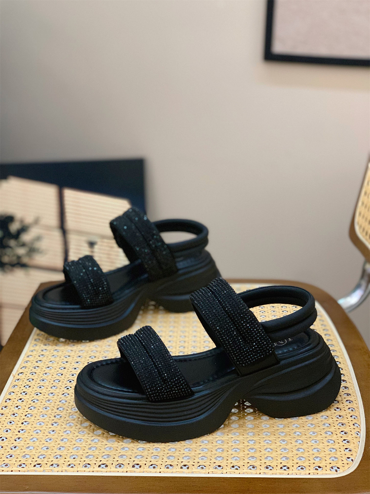 Thick-Soled Casual Sandals for Women, 2025 Summer Style, Height-Increasing and Slimming Design, Versatile Footwear for Petite Figures