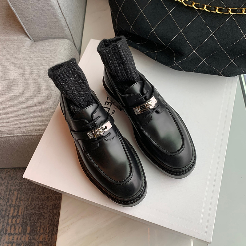 Thick-Soled Lock Buckle Loafers for Women - British Retro Lace-Up Chunky Heel Leather Shoes