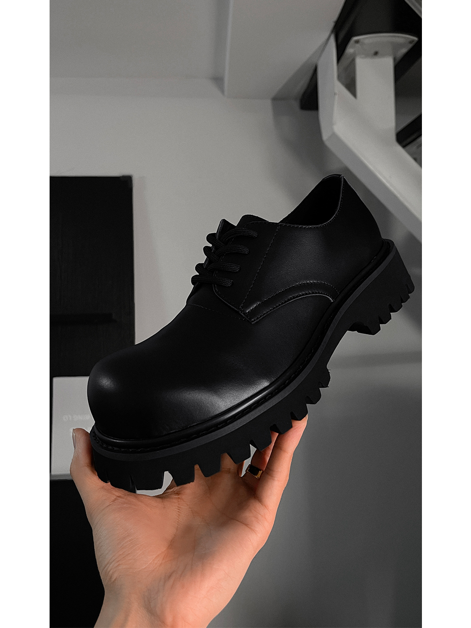 Thick-Soled Men's Leather Derby Shoes - British Style Business Casual Footwear for High-End Suits