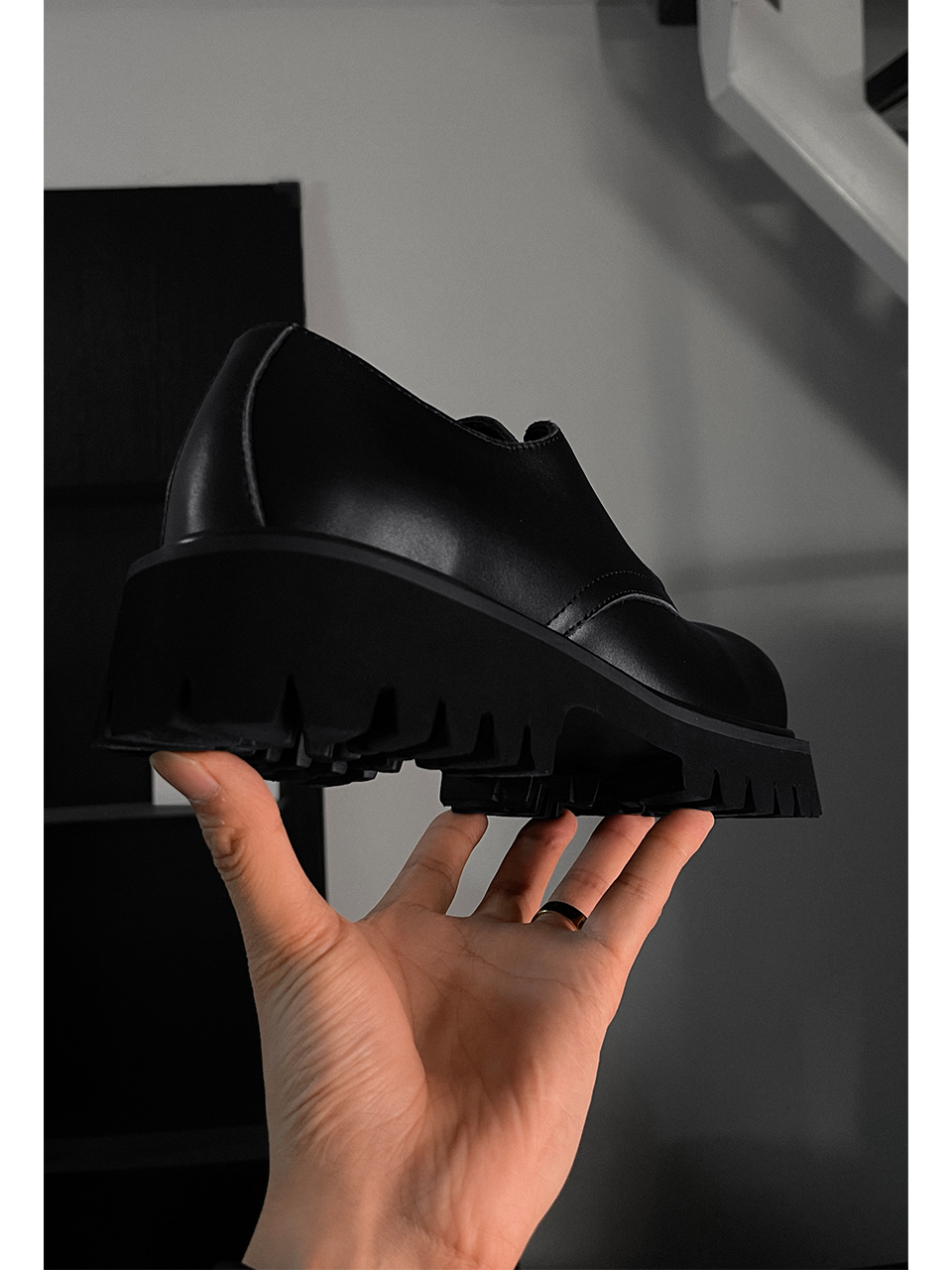 Thick-Soled Men's Leather Derby Shoes - British Style Business Casual Footwear for High-End Suits Thick-Soled Men's Leather Derby Shoes - British Style Business Casual Footwear for High-End Suits