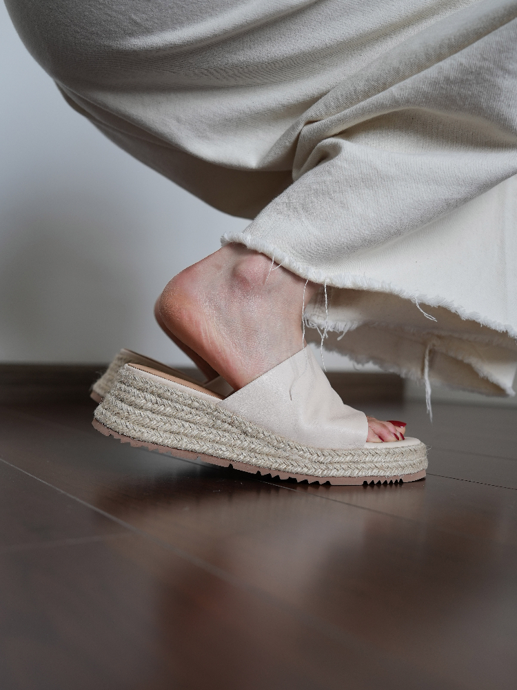 Thick-Soled Straw-Woven One-Strap Sandals for Women, Casual Wedge Heels, Height-Increasing Summer Outdoor Footwear