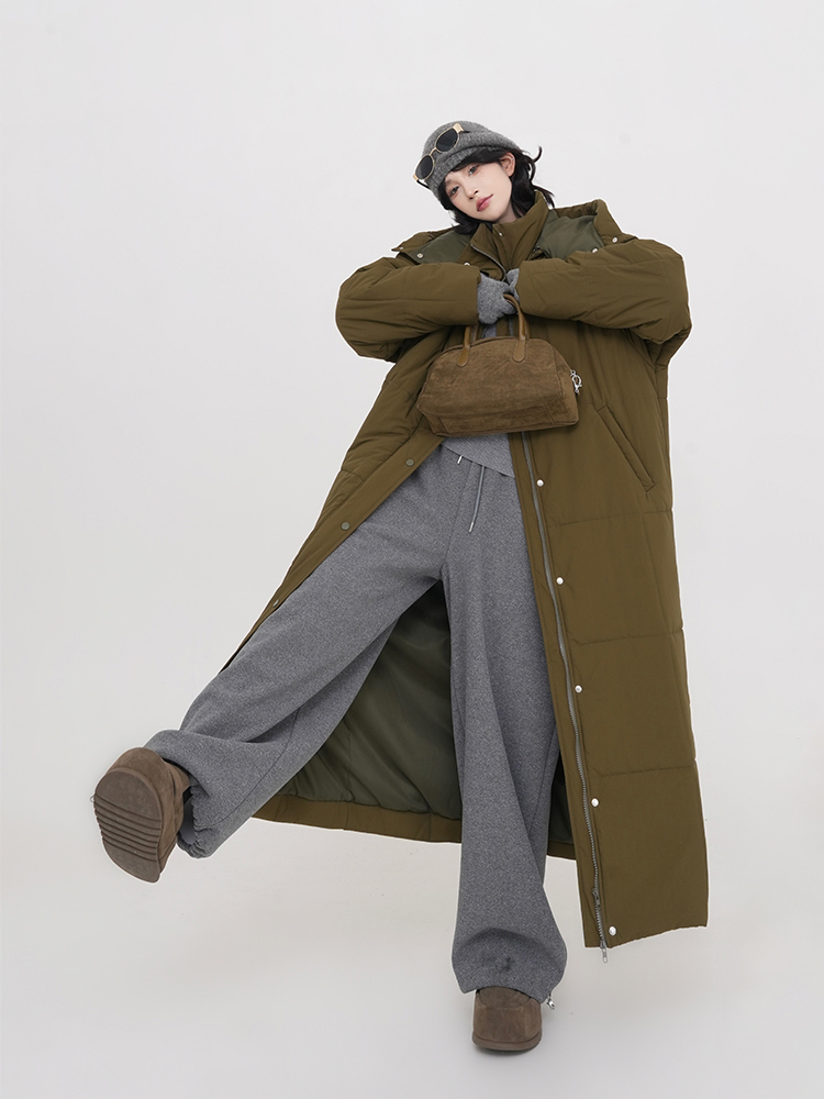 Thickened Hooded Long Sleeve Cotton Coat for Women - Solid Color Over-Knee Warm Jacket in Korean Style for Winter Thickened Hooded Long Sleeve Cotton Coat for Women - Solid Color Over-Knee Warm Jacket in Korean Style for Winter