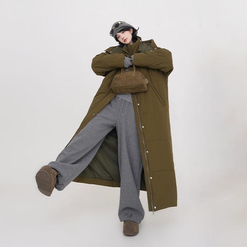 Thickened Hooded Long Sleeve Cotton Coat for Women - Solid Color Over-Knee Warm Jacket in Korean Style for Winter Thickened Hooded Long Sleeve Cotton Coat for Women - Solid Color Over-Knee Warm Jacket in Korean Style for Winter