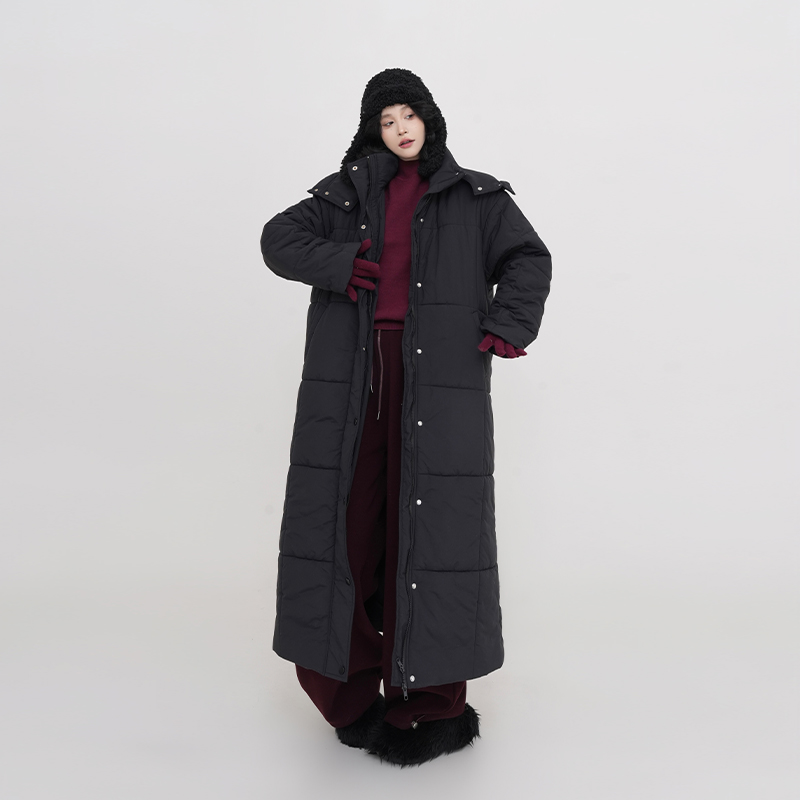 Thickened Hooded Long Sleeve Cotton Coat for Women - Solid Color Over-Knee Warm Jacket in Korean Style for Winter Thickened Hooded Long Sleeve Cotton Coat for Women - Solid Color Over-Knee Warm Jacket in Korean Style for Winter