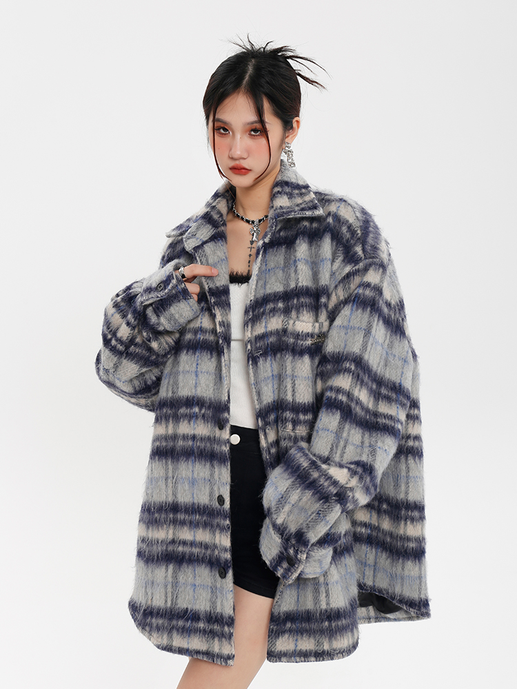 Thickened Woolen Plaid Striped Shirt Jacket for Women - Unique Design for Autumn and Winter Style Thickened Woolen Plaid Striped Shirt Jacket for Women - Unique Design for Autumn and Winter Style