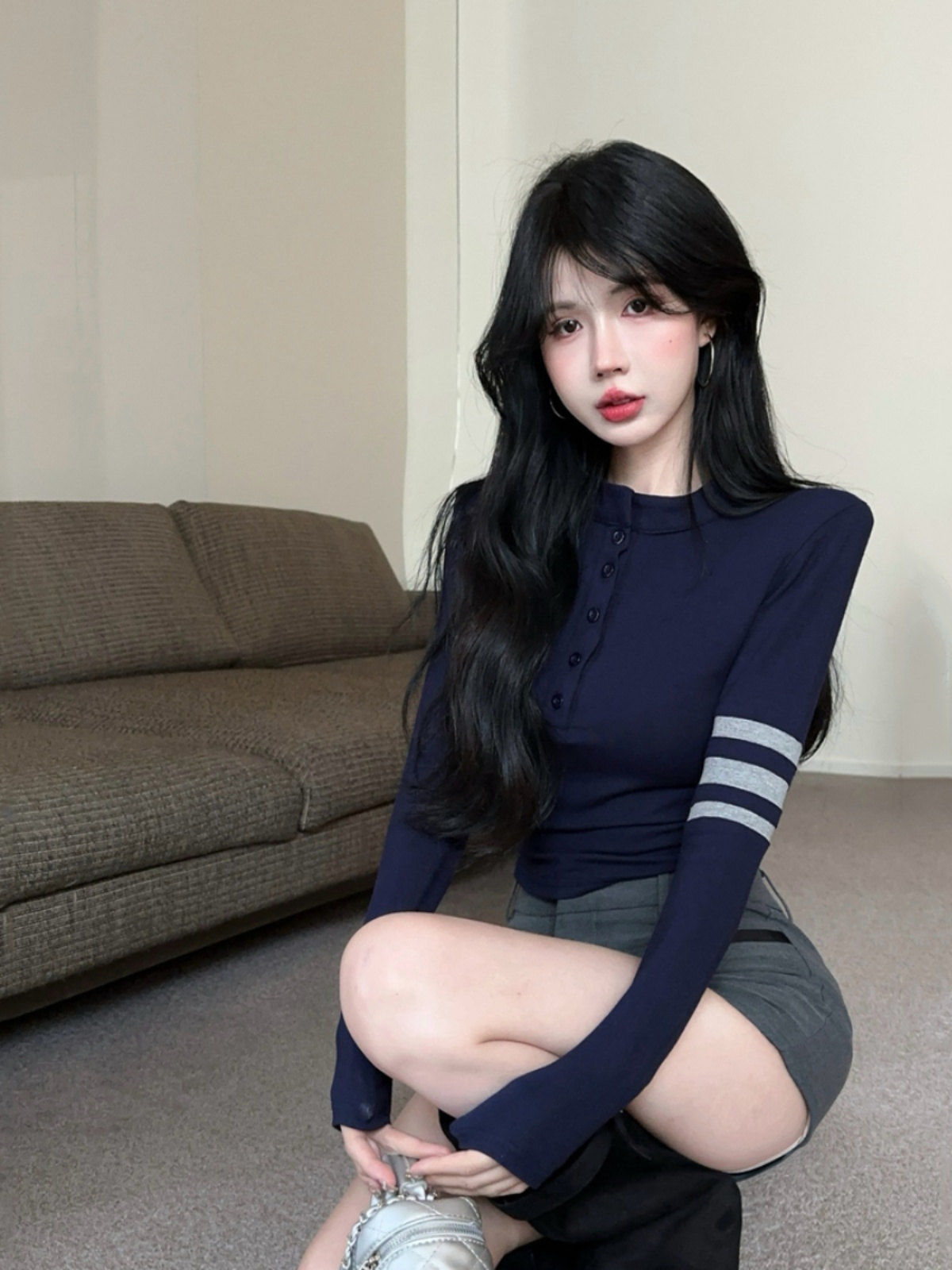 Tight-Fitting Long Sleeve T-Shirt with Shoulder Pads for Spring Music Festivals - K-Pop Inspired Jazz Dance Top for Spicy Girls Tight-Fitting Long Sleeve T-Shirt with Shoulder Pads for Spring Music Festivals - K-Pop Inspired Jazz Dance Top for Spicy Girls