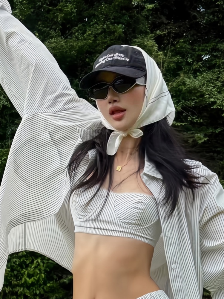 Trendy Black and White Color-Block Cat-Eye Sunglasses for Women - Retro European American Style, Fashionable Sun Protection Trendy Black and White Color-Block Cat-Eye Sunglasses for Women - Retro European American Style, Fashionable Sun Protection