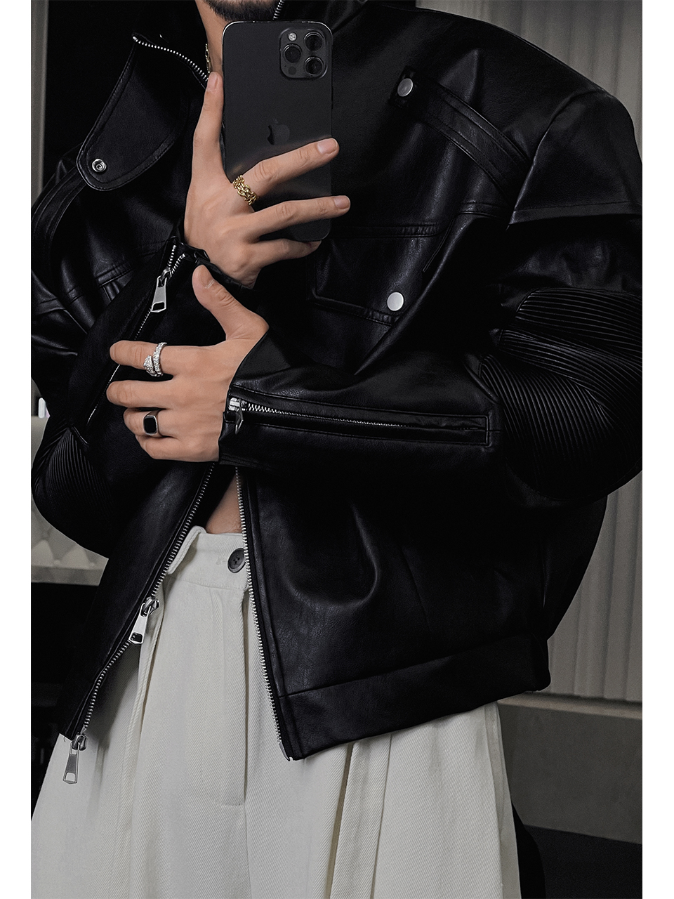 Trendy Casual Leather Jacket with Sleeve-Pressed Fold for 2025 Autumn, Versatile Layering Piece, Perfect for Y2K and Korean Style Looks Trendy Casual Leather Jacket with Sleeve-Pressed Fold for 2025 Autumn, Versatile Layering Piece, Perfect for Y2K and Korean Style Looks