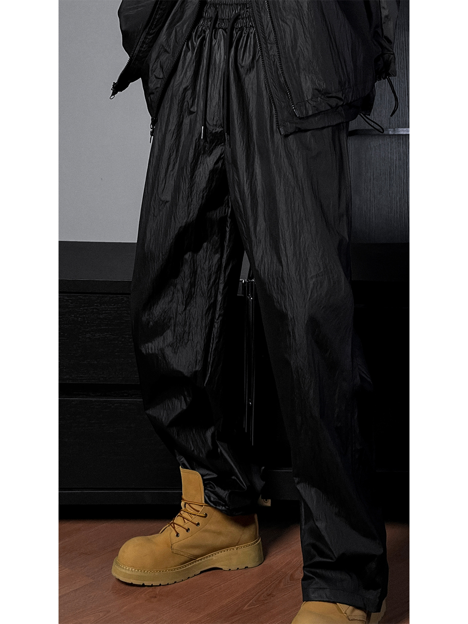 Trendy Casual Three-Piece Set: Simple Functional Style with Dragon Dadao Vest Jacket and Long Pants for Autumn Fashion Trendy Casual Three-Piece Set: Simple Functional Style with Dragon Dadao Vest Jacket and Long Pants for Autumn Fashion