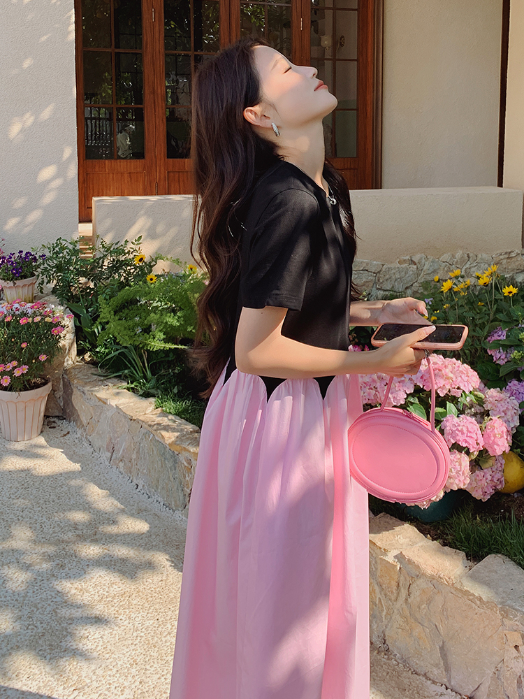 Trendy Dopamine Pink Patchwork Dress for Women - Summer 2025, Unique Long Dress, Youthful Style, Perfect for 90s & Y2K Fashion. Trendy Dopamine Pink Patchwork Dress for Women - Summer 2025, Unique Long Dress, Youthful Style, Perfect for 90s & Y2K Fashion.